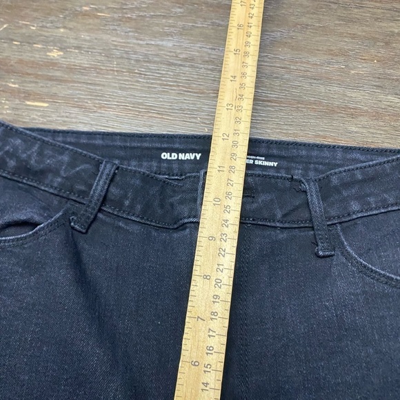 Old Navy High-Waisted Rockstar Super-Skinny Ankle Jeans Size 12 Black - Picture 4 of 7